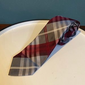 Geoffrey Beene Men's Silk Blend Geometric Neck Tie Classic Maroon Wine Gray